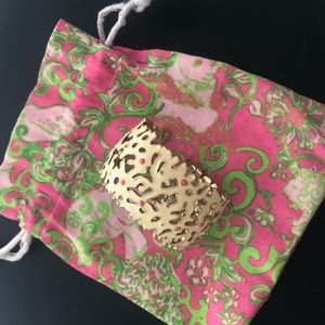 Lilly Pulitzer Coral Bracelet 🐠